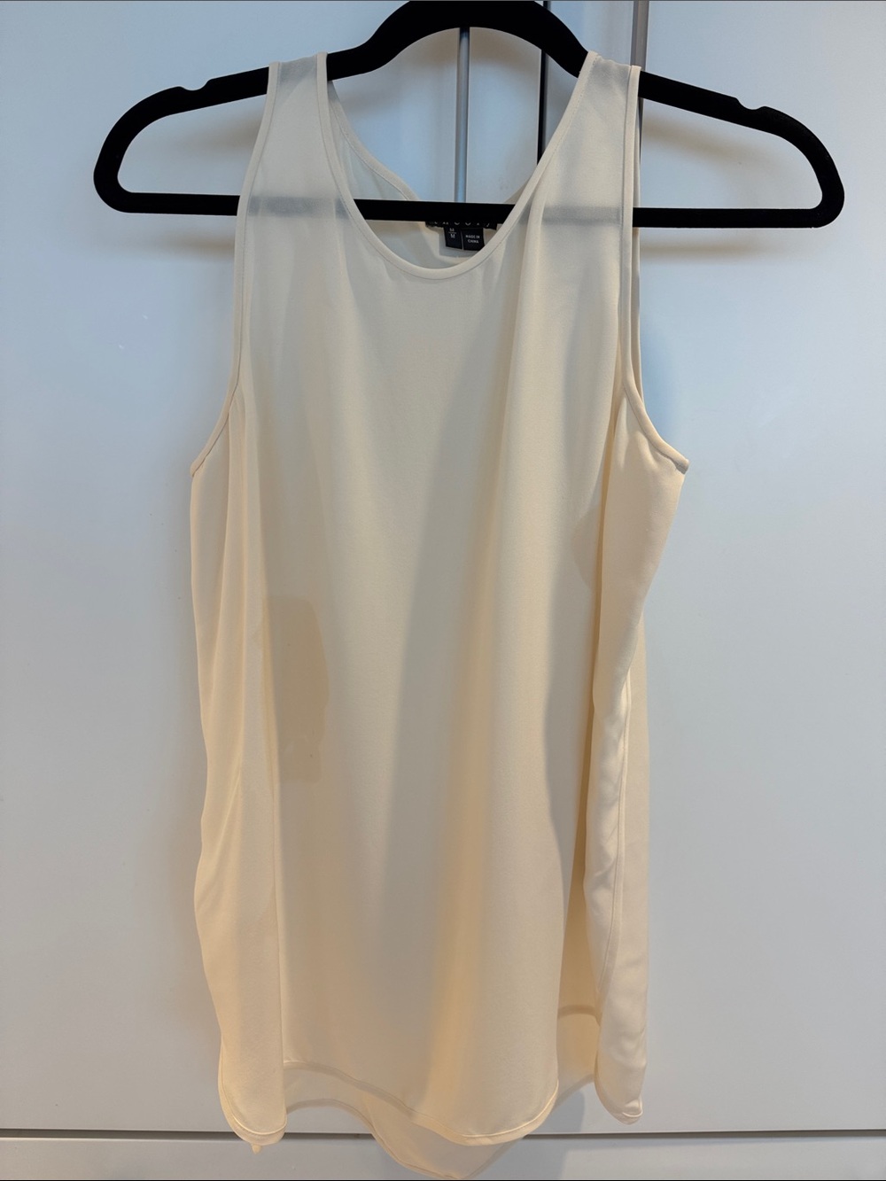 Theory Cream Sleeveless Tank Top
